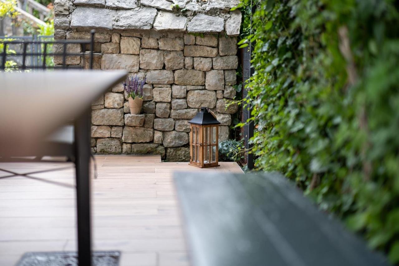 Holiday Home Greystone Omiš Esterno foto