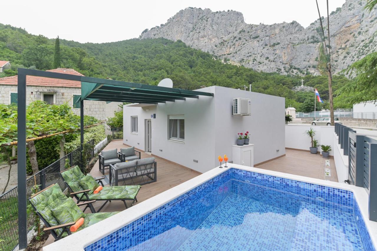Holiday Home Greystone Omiš Esterno foto